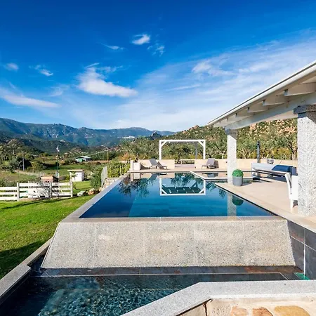 Sara فيلة لوتْسوراي